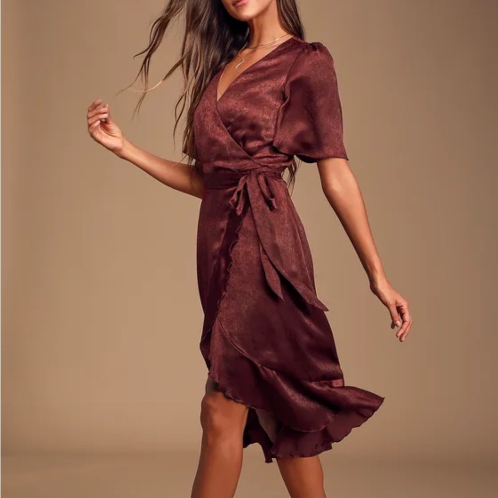 NWT Lulu’s Wrapped up in love satin wrap wedding guest dress